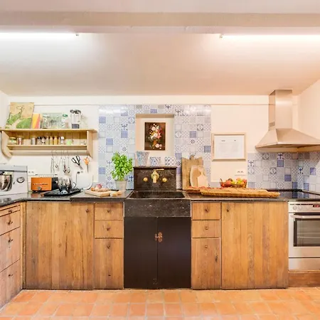 La Croix-valmer Sleeps 8 Pool Wifi