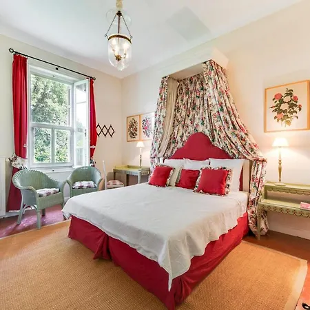 Villa La Croix-valmer Sleeps 8 Pool Wifi