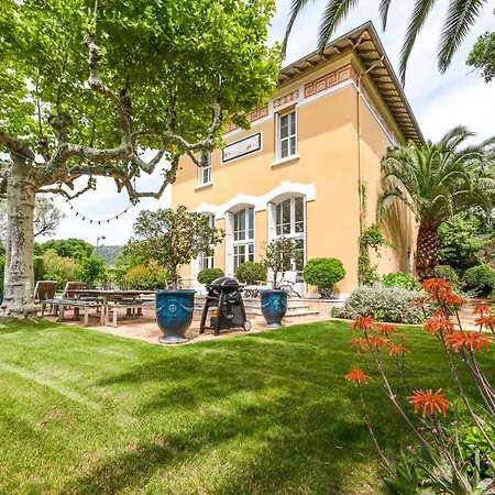 La Croix-valmer Sleeps 8 Pool Wifi Vila
